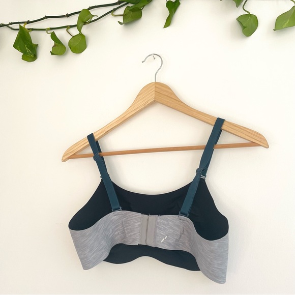 Knix Wireless Bra - Picture 6 of 9